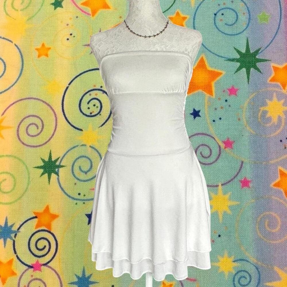 White strapless mini ballet dress